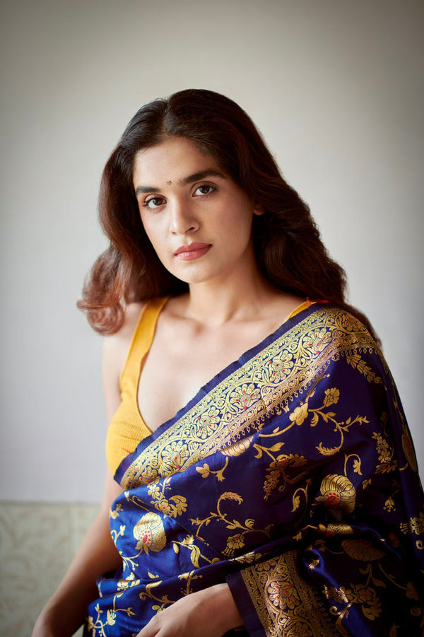 Blue Colour Kanjivaram Woven Silk Saree With Blouse Piece